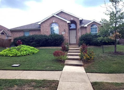 106 Glacier Lane Cedar Hill TX 75104
