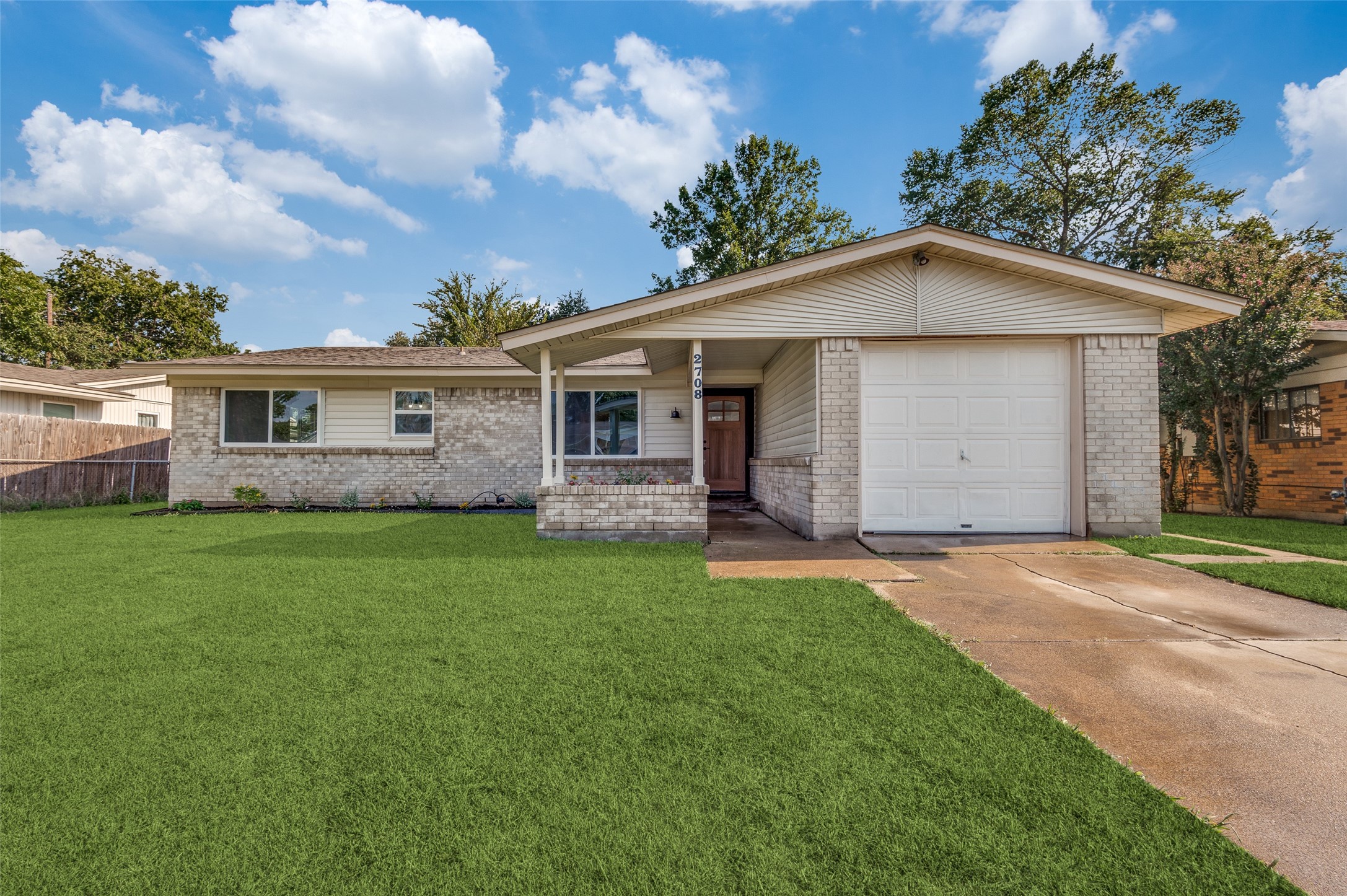 2708 Keyhole Street Irving TX 75062