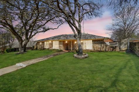 1716 Surrey Court Garland TX 75043