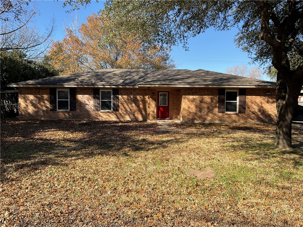 403 Allison Avenue Groesbeck TX 76642