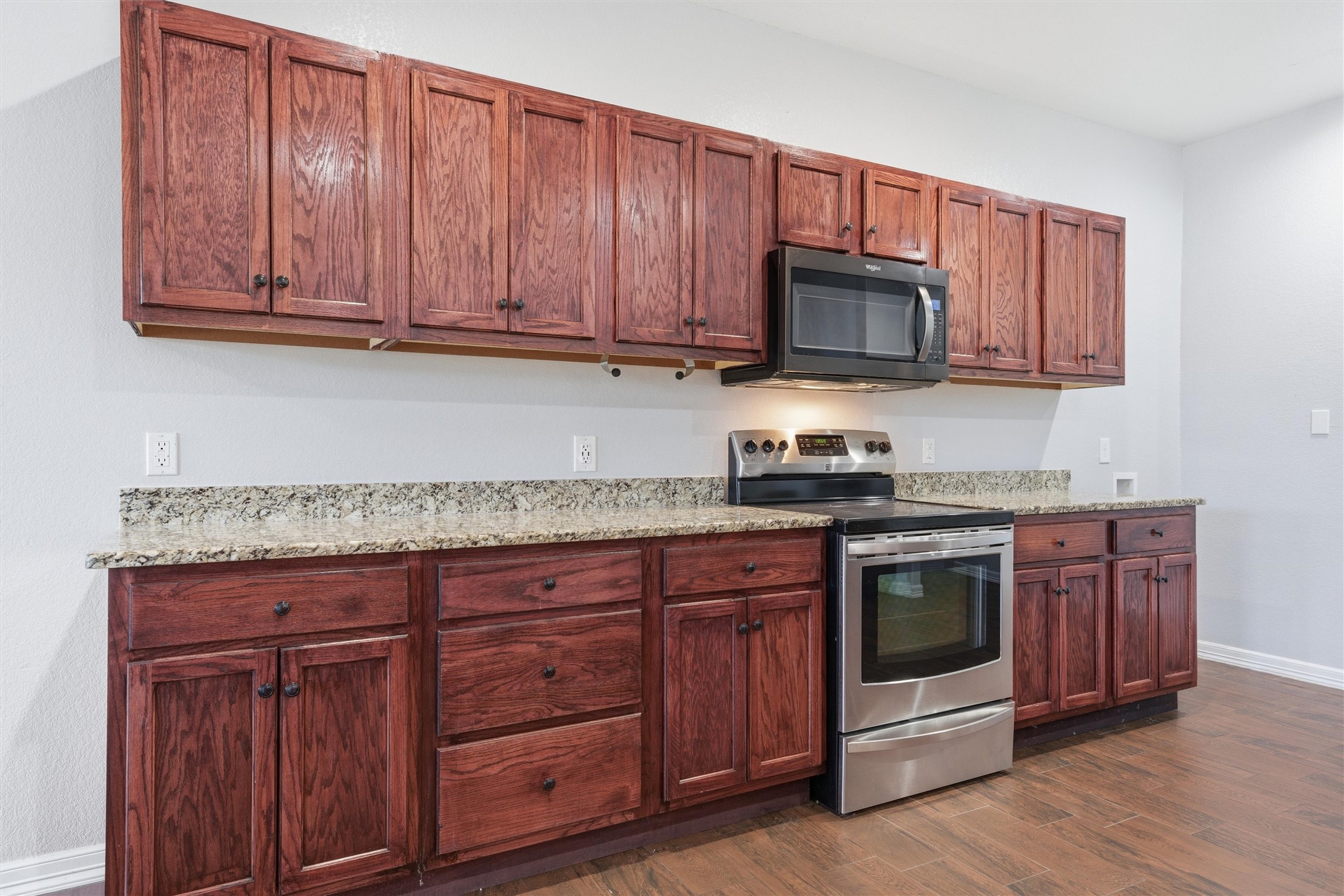 1205 Avenue B Lacy Lakeview TX 76705