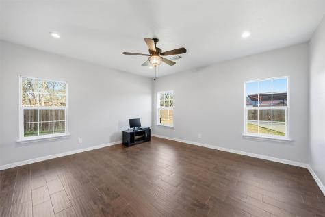 1205 Avenue B Lacy Lakeview TX 76705