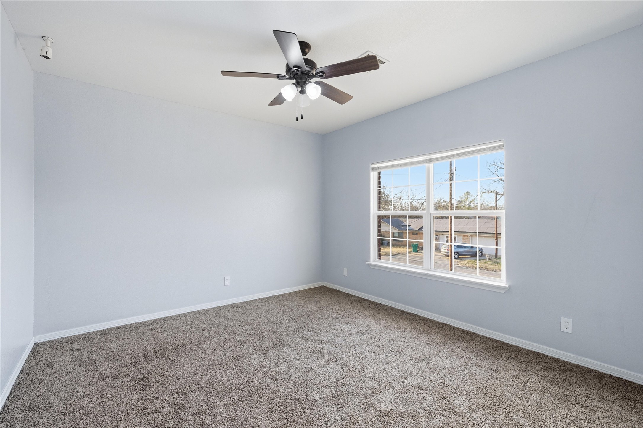 1205 Avenue B Lacy Lakeview TX 76705