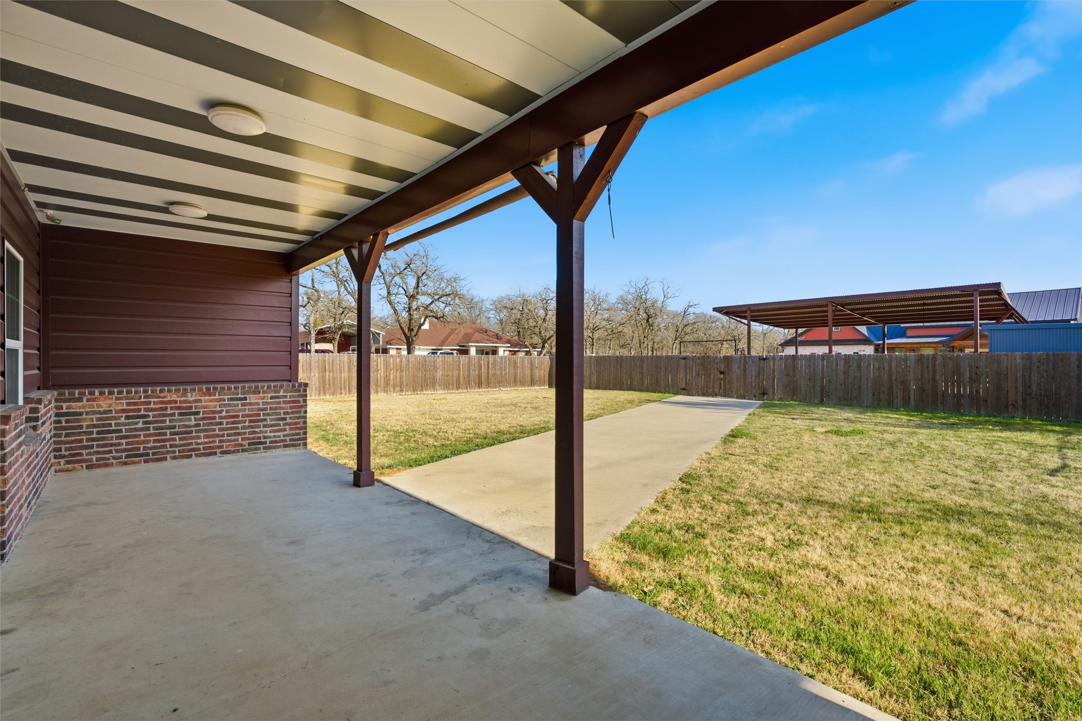 1205 Avenue B Lacy Lakeview TX 76705