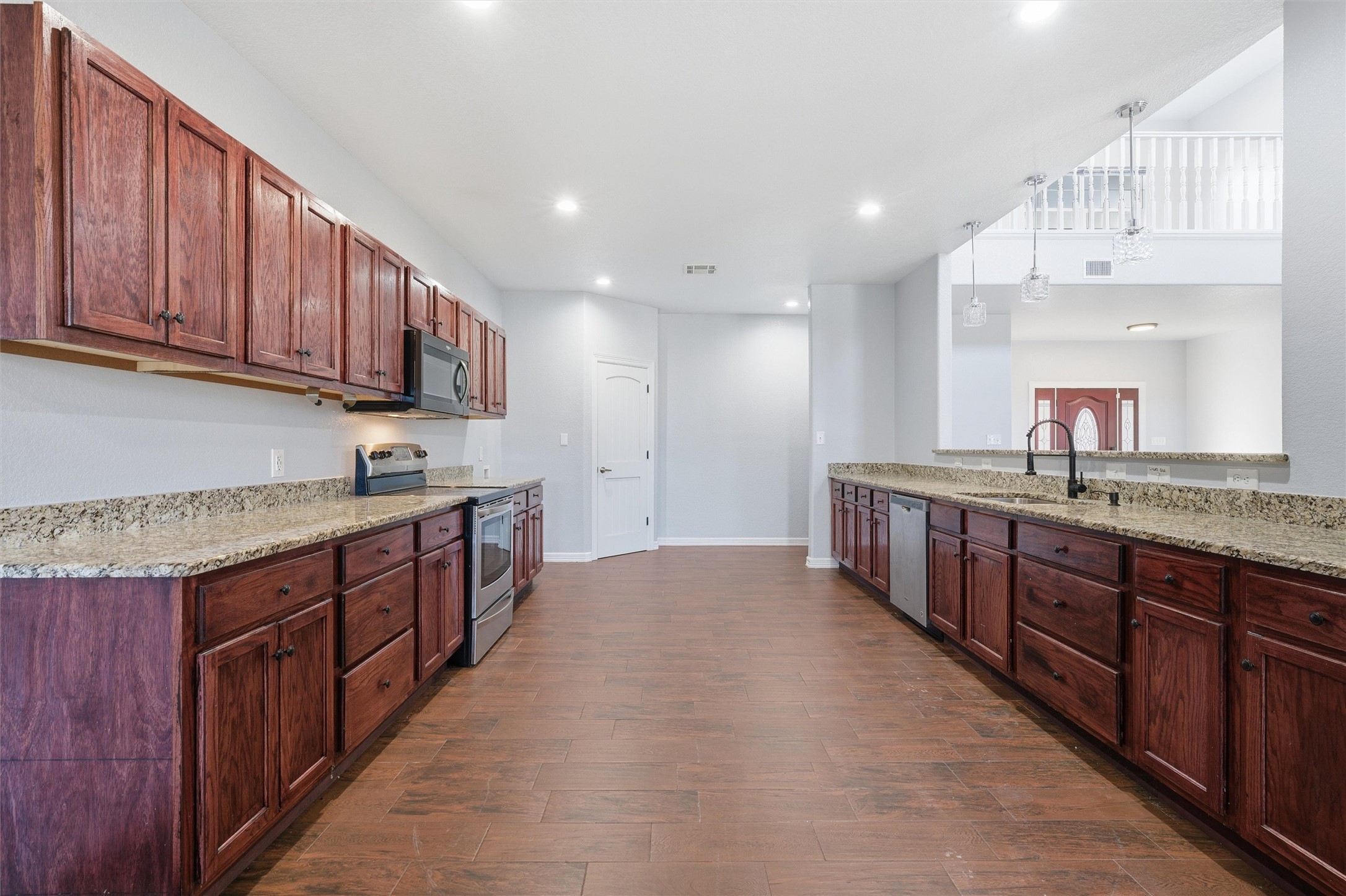 1205 Avenue B Lacy Lakeview TX 76705