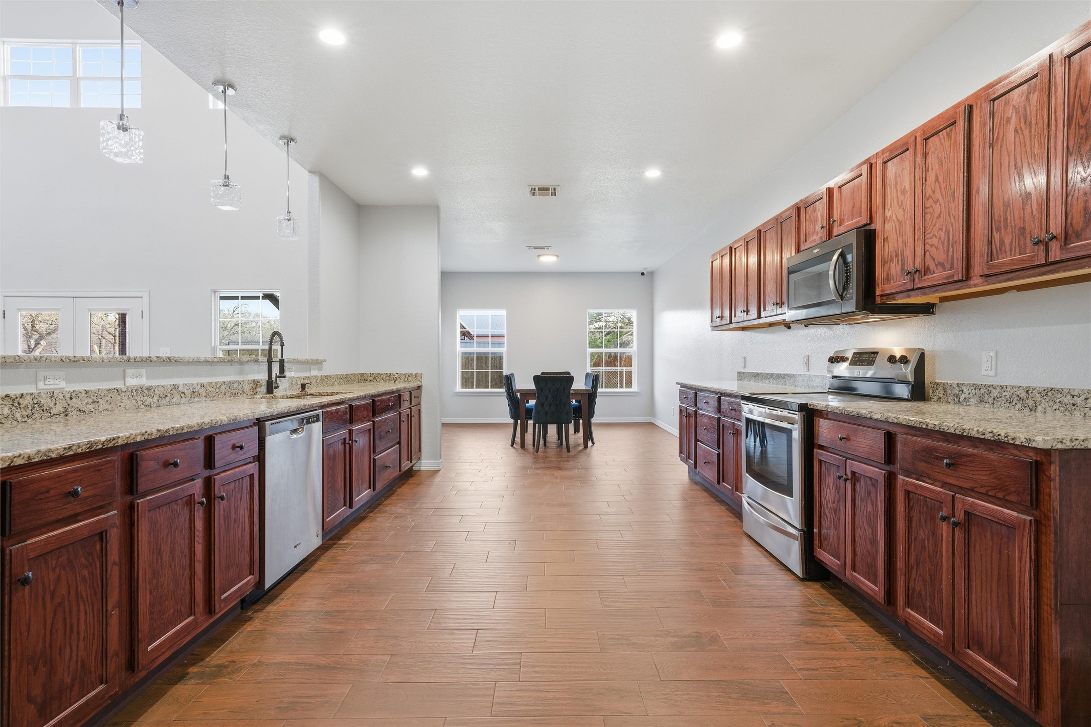 1205 Avenue B Lacy Lakeview TX 76705
