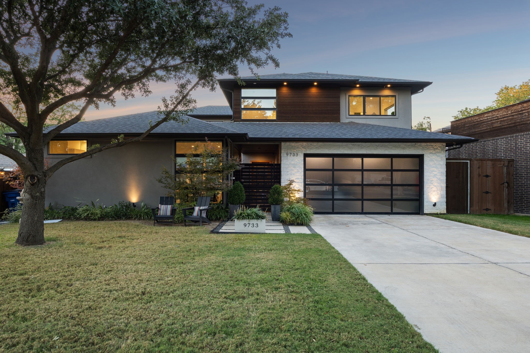 9733 Mixon Drive Dallas TX 75220