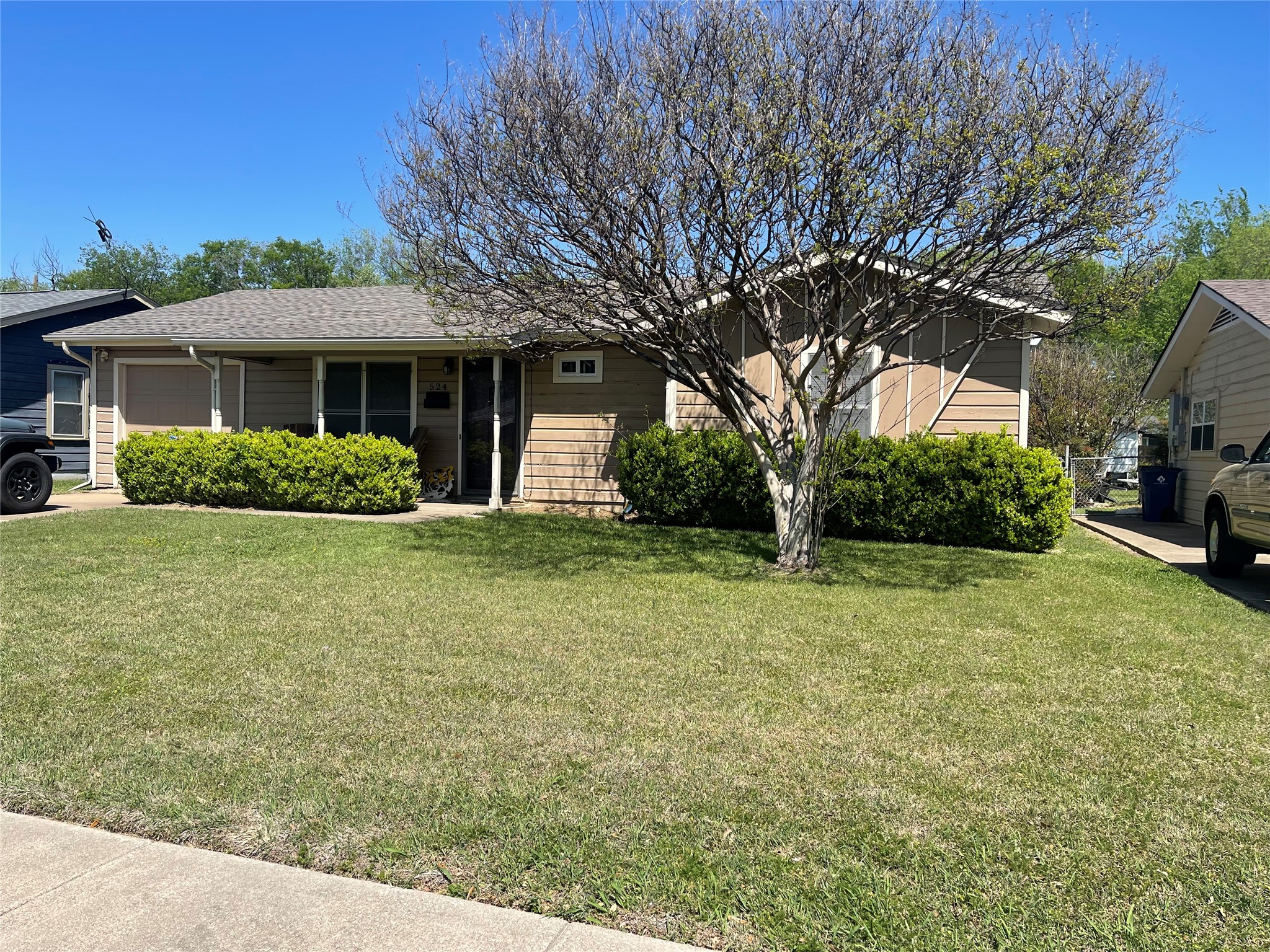524 Renfro Street Burleson TX 76028