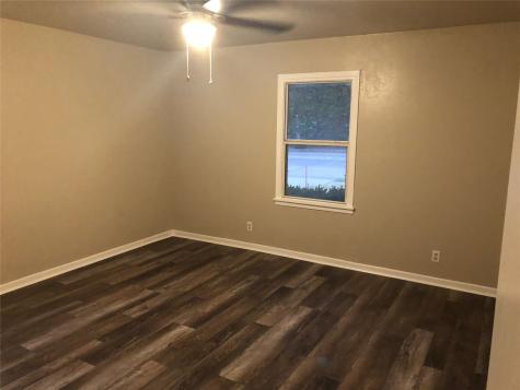 524 Renfro Street Burleson TX 76028
