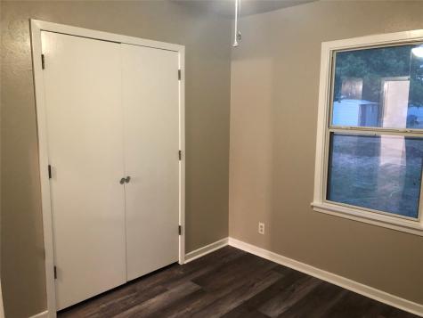 524 Renfro Street Burleson TX 76028