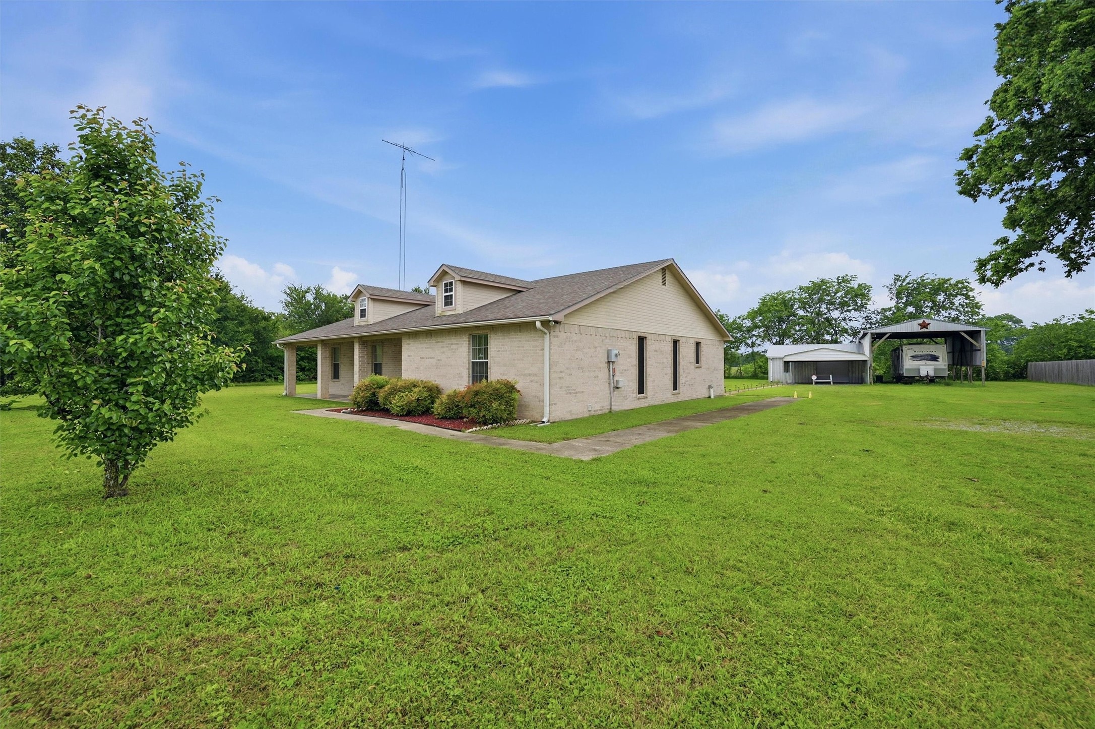 1808 E Fm 120 Denison TX 75021
