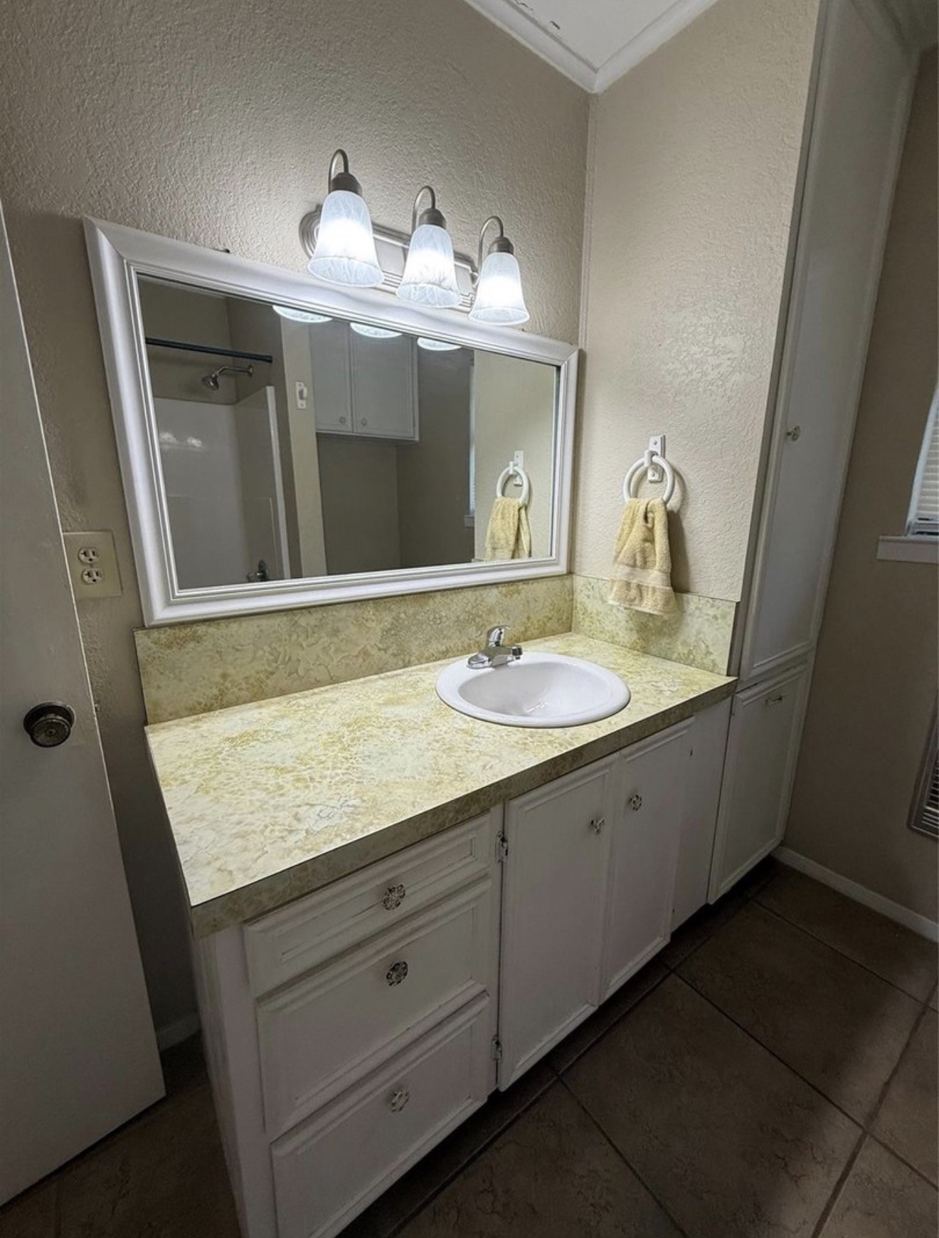 105 W Elm Street Gustine TX 76455