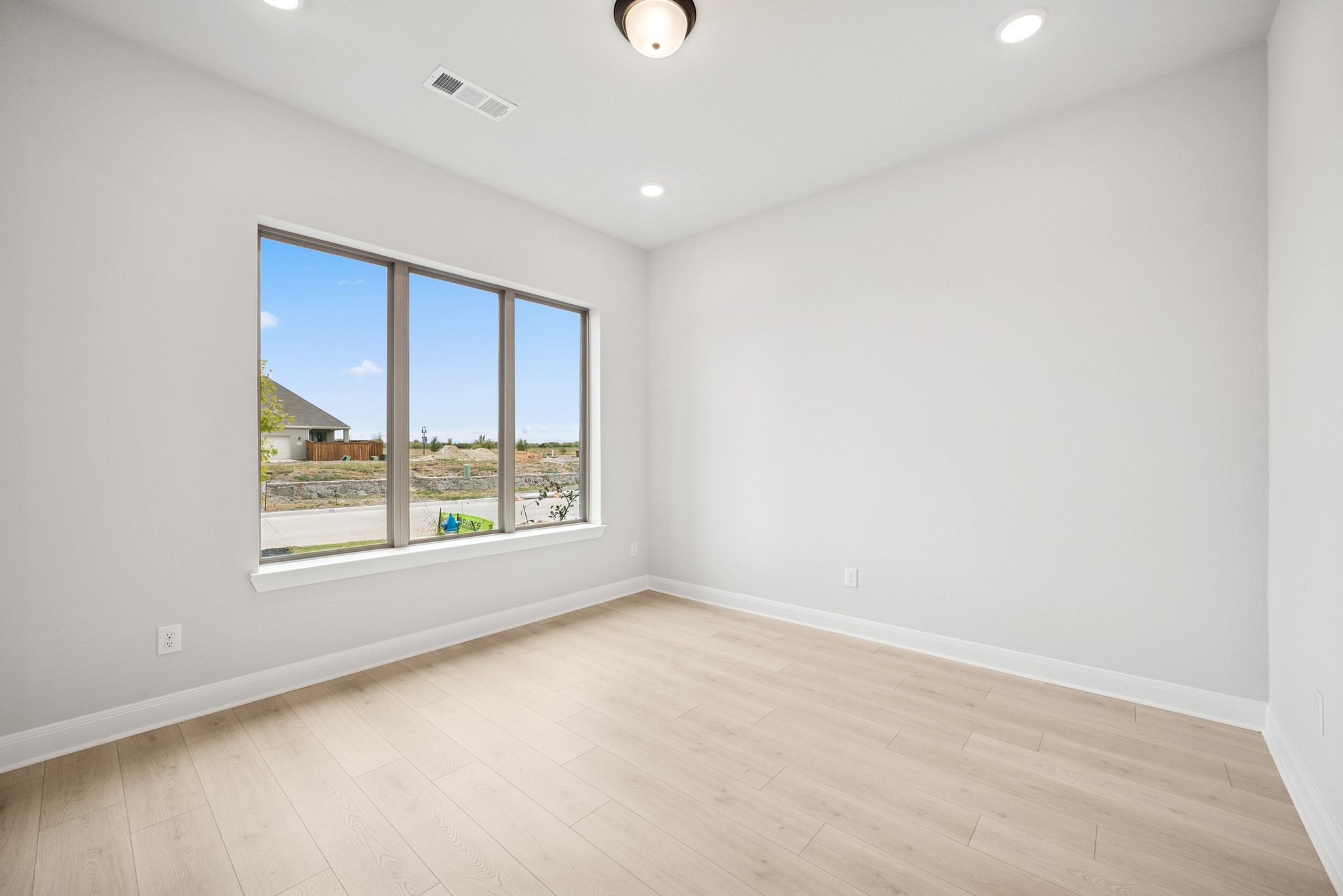 9512 Dahlia Boulevard Mesquite TX 75126