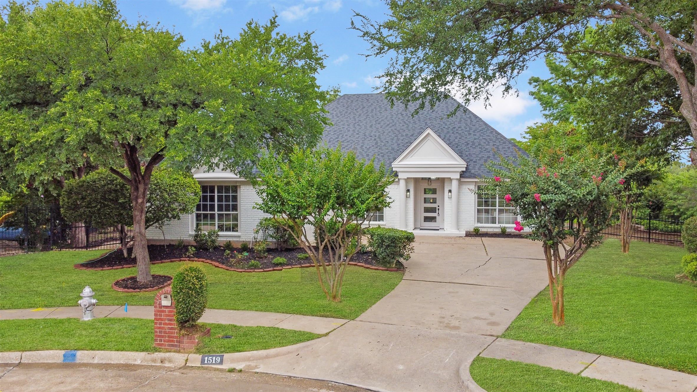 1519 Crowley Road Arlington TX 76012