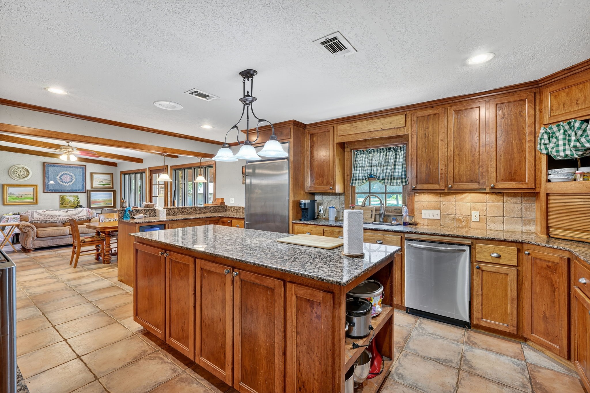 725 County Road 300 Hamilton TX 76531