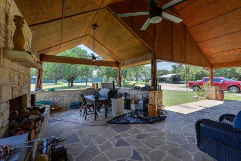 725 County Road 300 Hamilton TX 76531