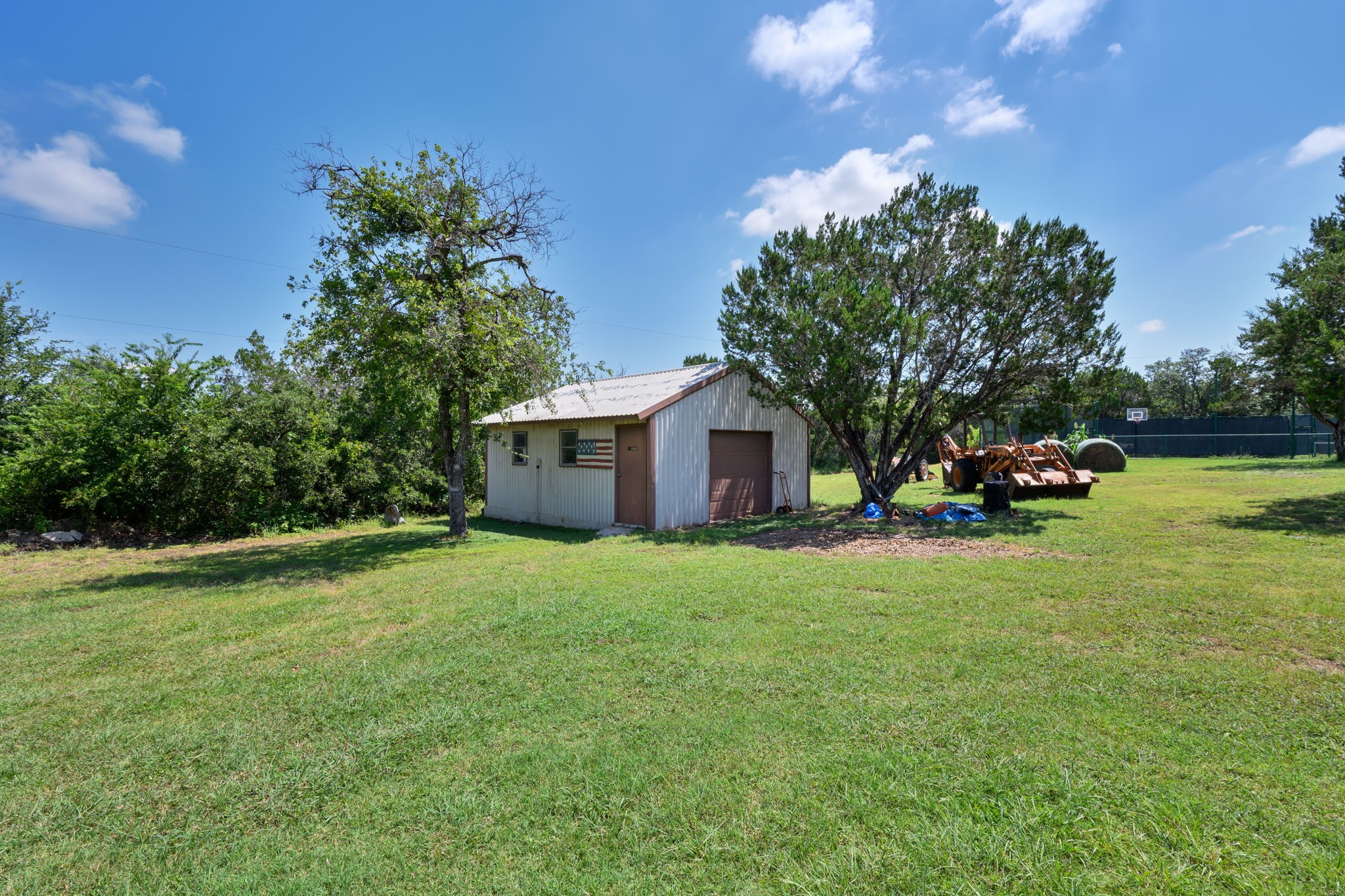 725 County Road 300 Hamilton TX 76531