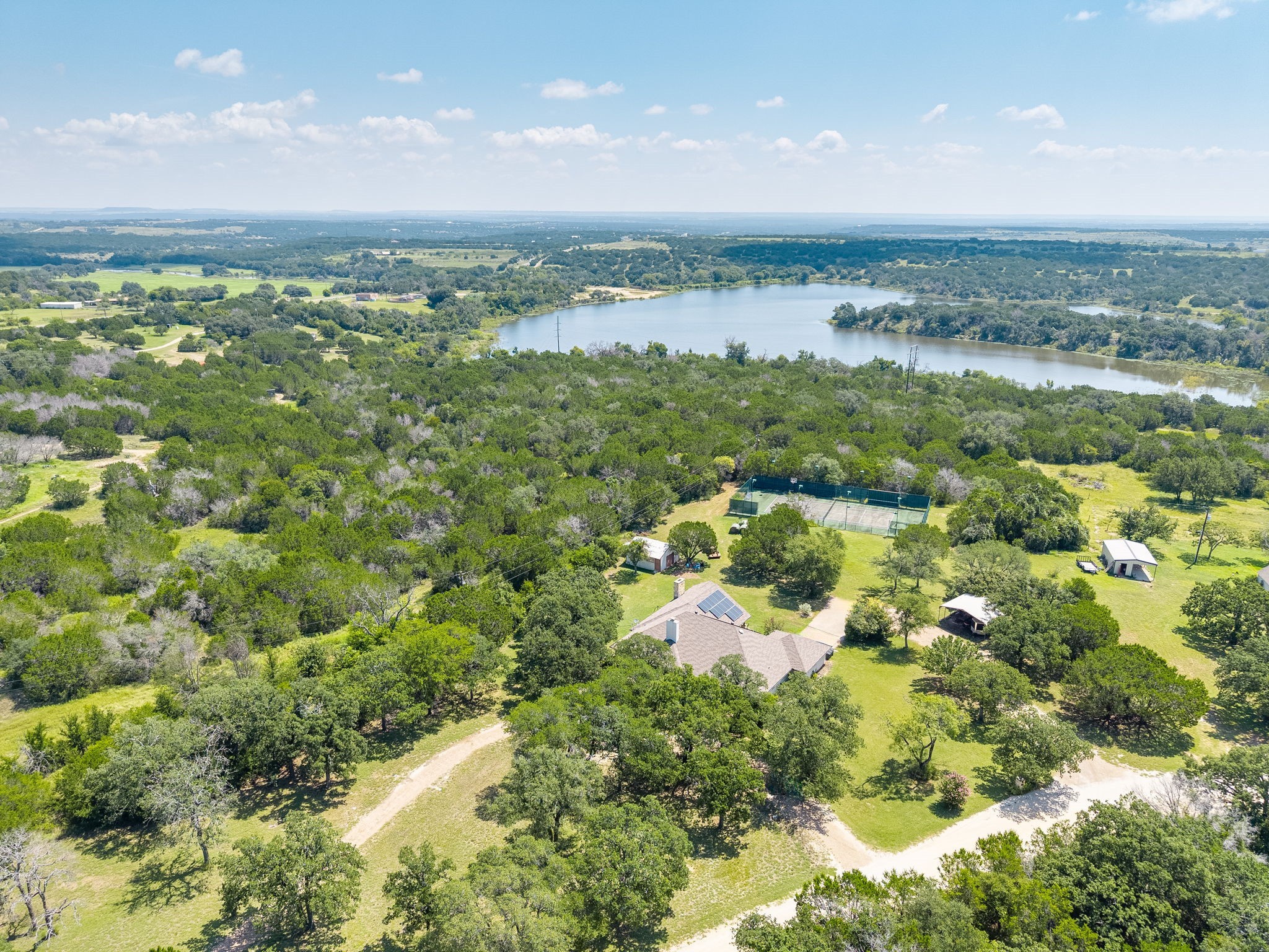 725 County Road 300 Hamilton TX 76531