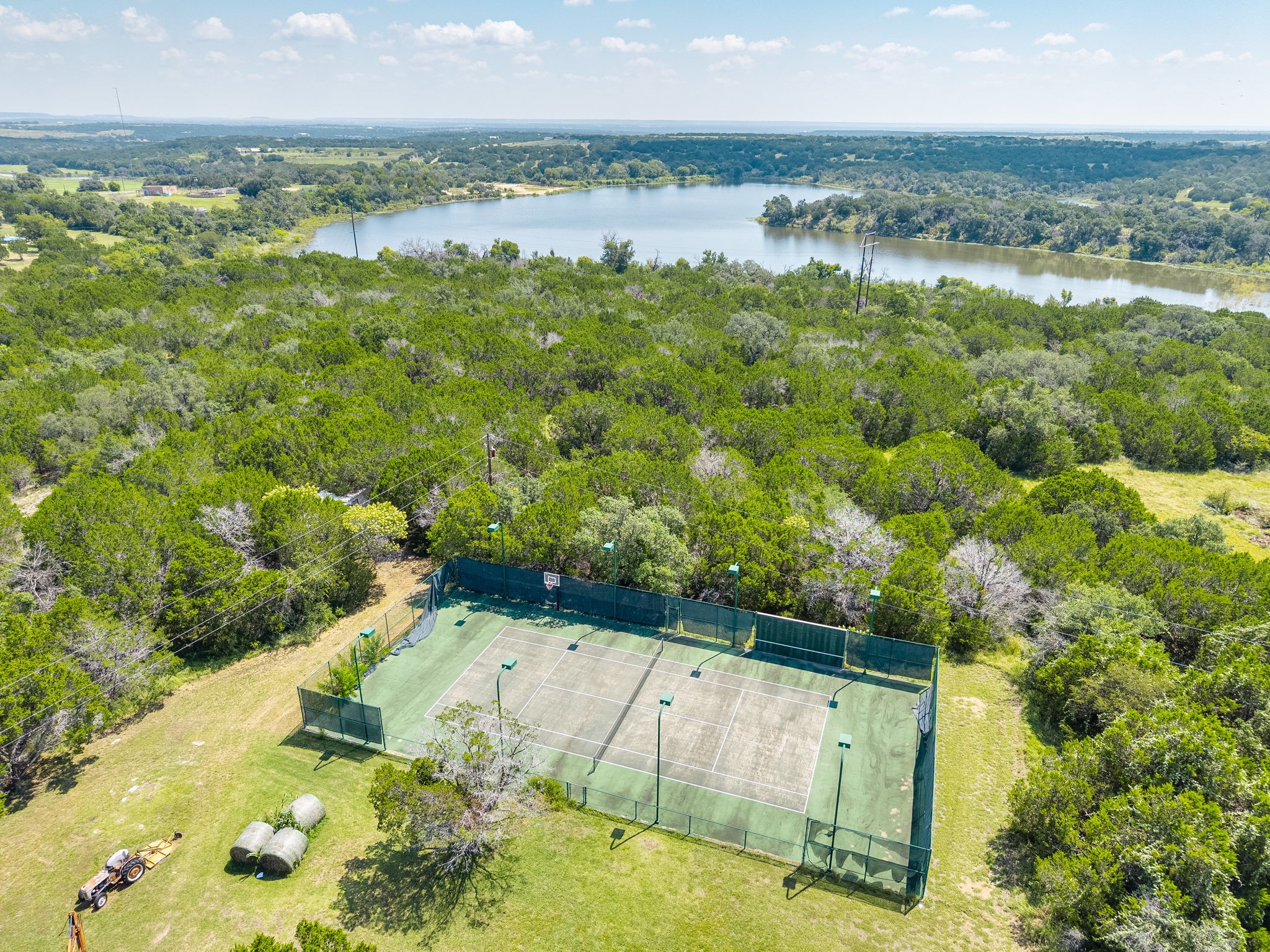725 County Road 300 Hamilton TX 76531