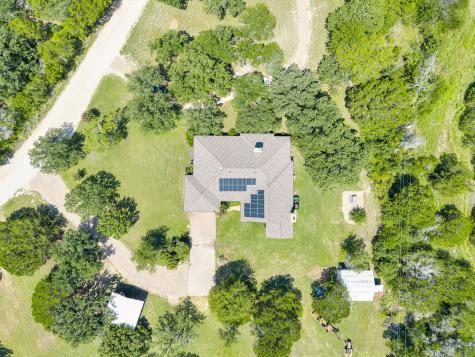 725 County Road 300 Hamilton TX 76531