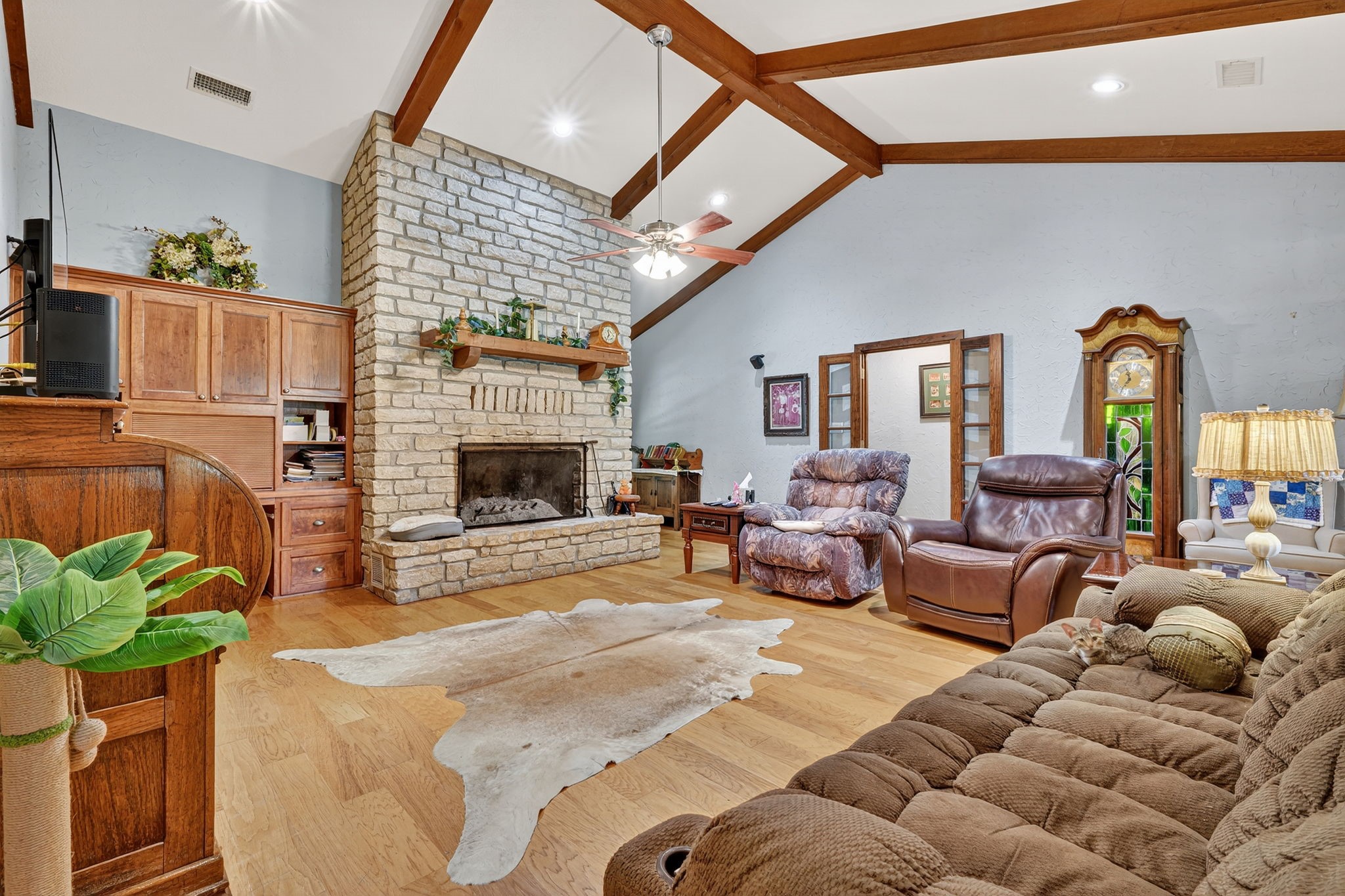 725 County Road 300 Hamilton TX 76531