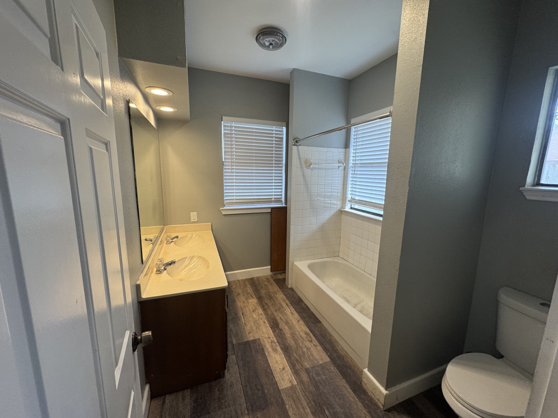 646 Fitzhugh Paris TX 75460