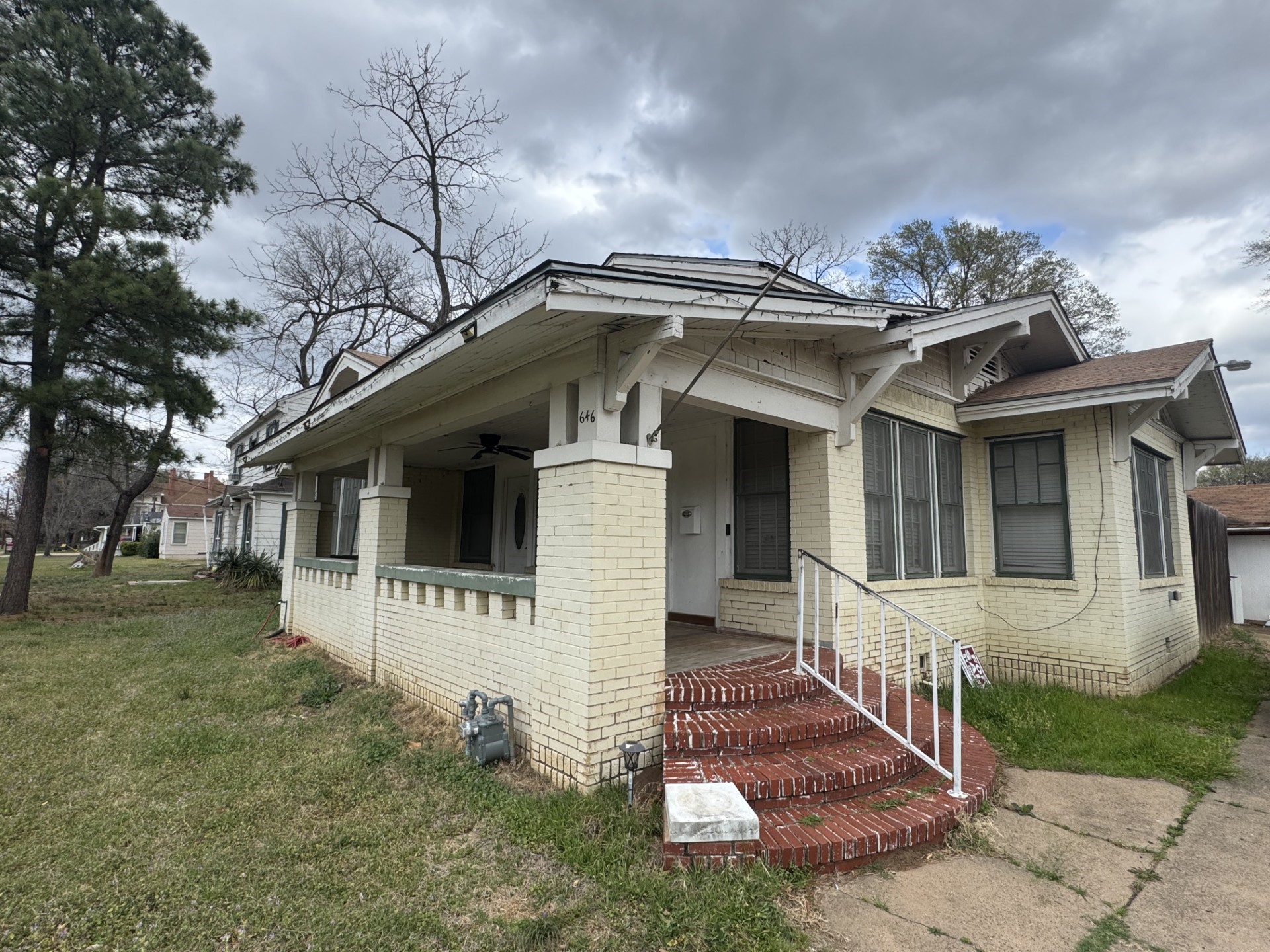 646 Fitzhugh Paris TX 75460
