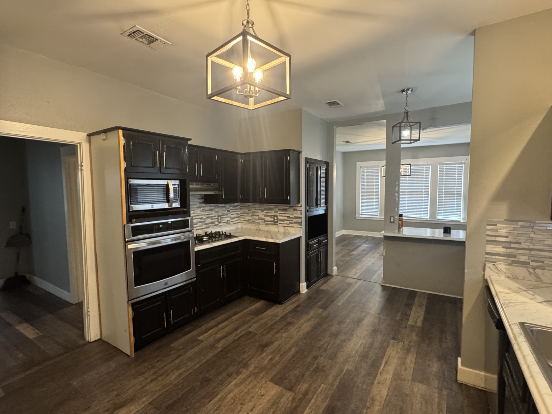 646 Fitzhugh Paris TX 75460