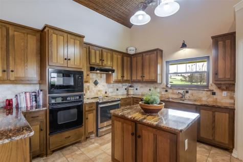 433 Stone Mountain Court Cresson TX 76035