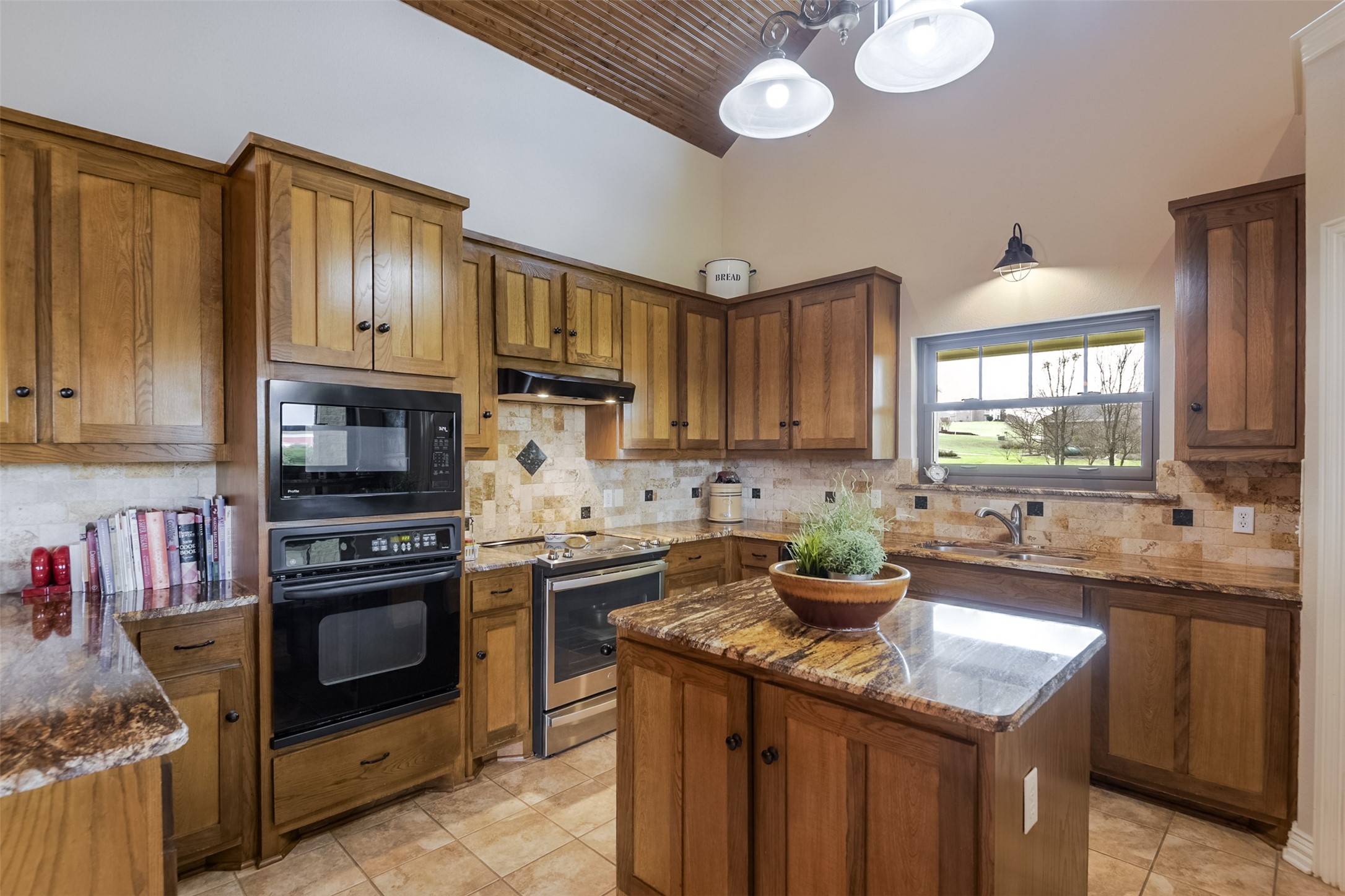 433 Stone Mountain Court Cresson TX 76035