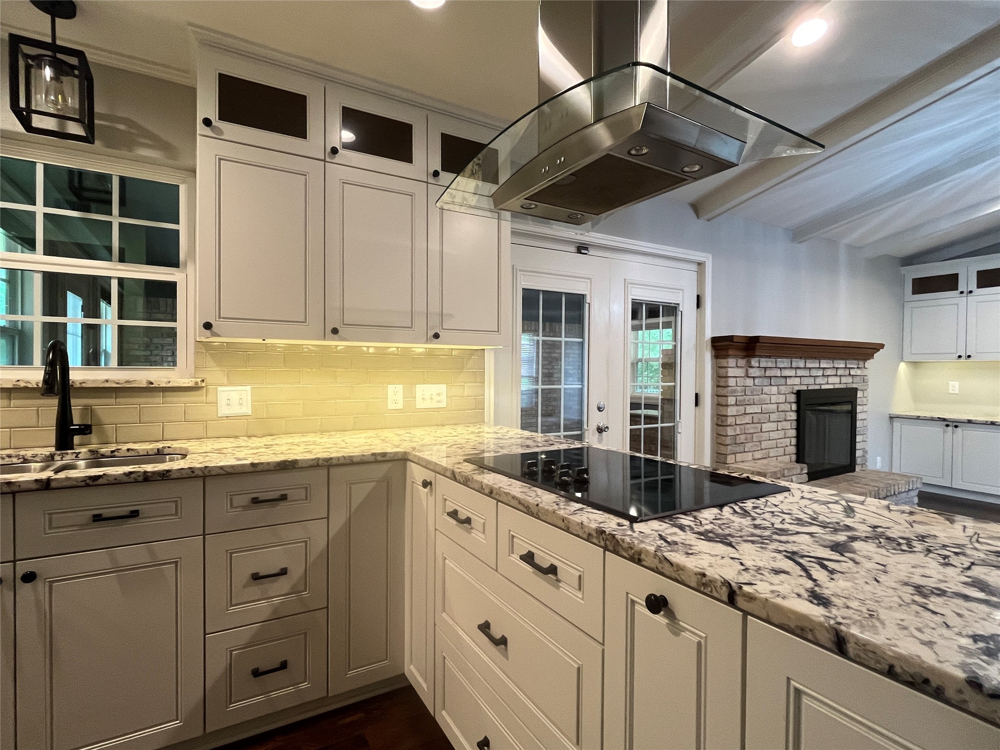 1409 Hillcrest Street Ennis TX 75119