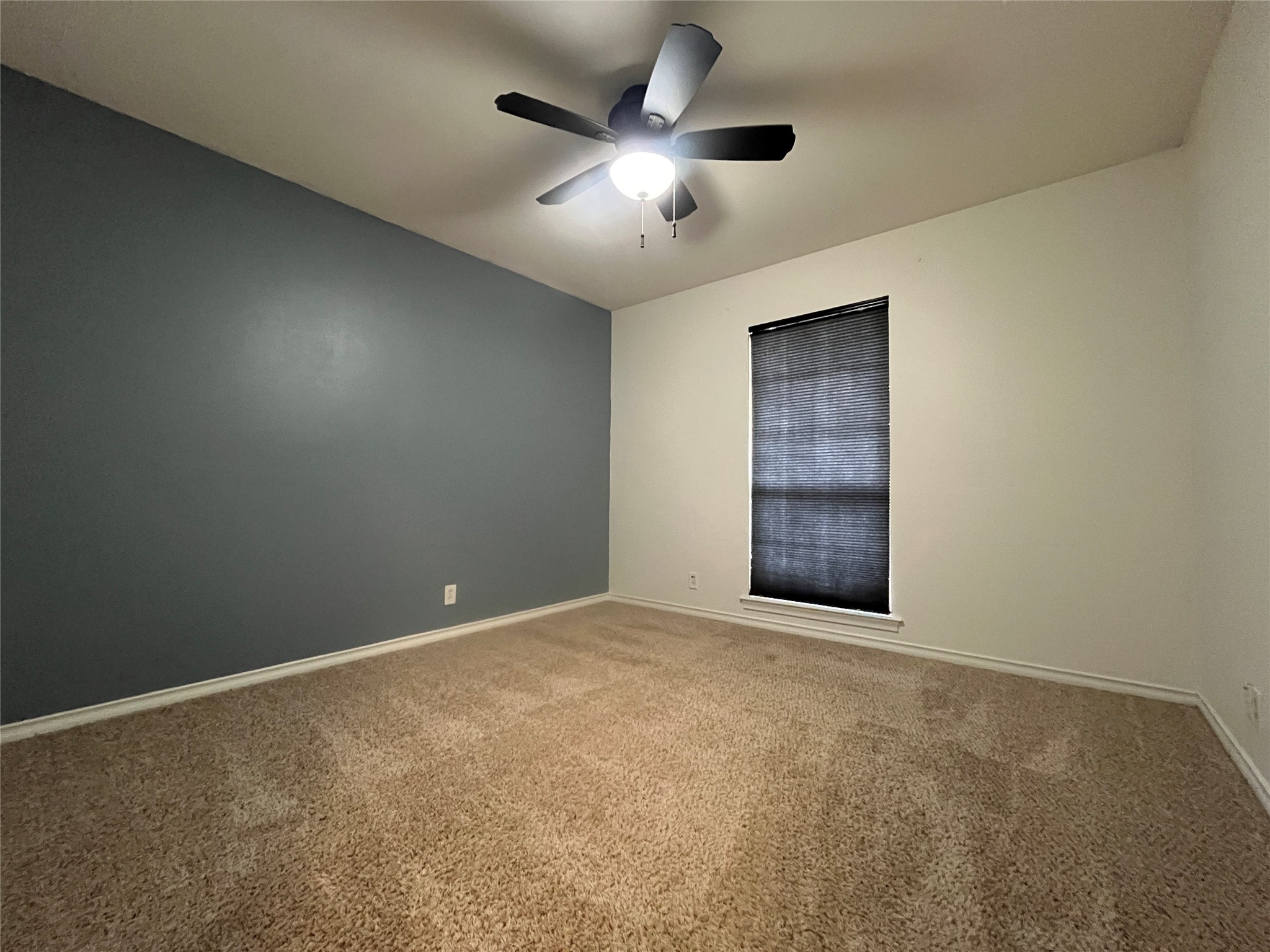 1409 Hillcrest Street Ennis TX 75119