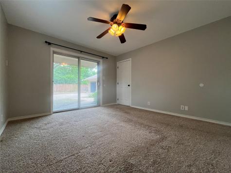 1409 Hillcrest Street Ennis TX 75119