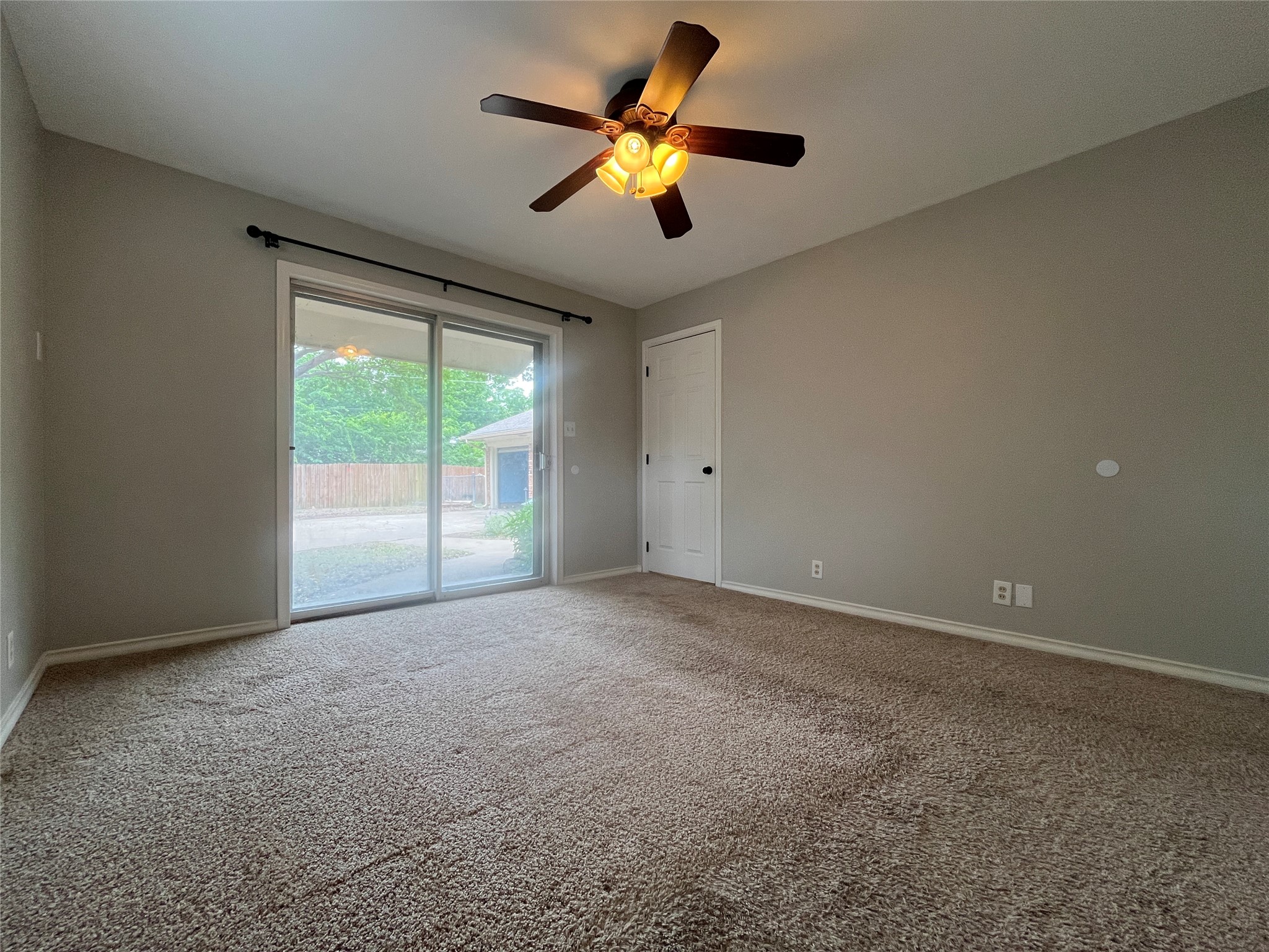 1409 Hillcrest Street Ennis TX 75119