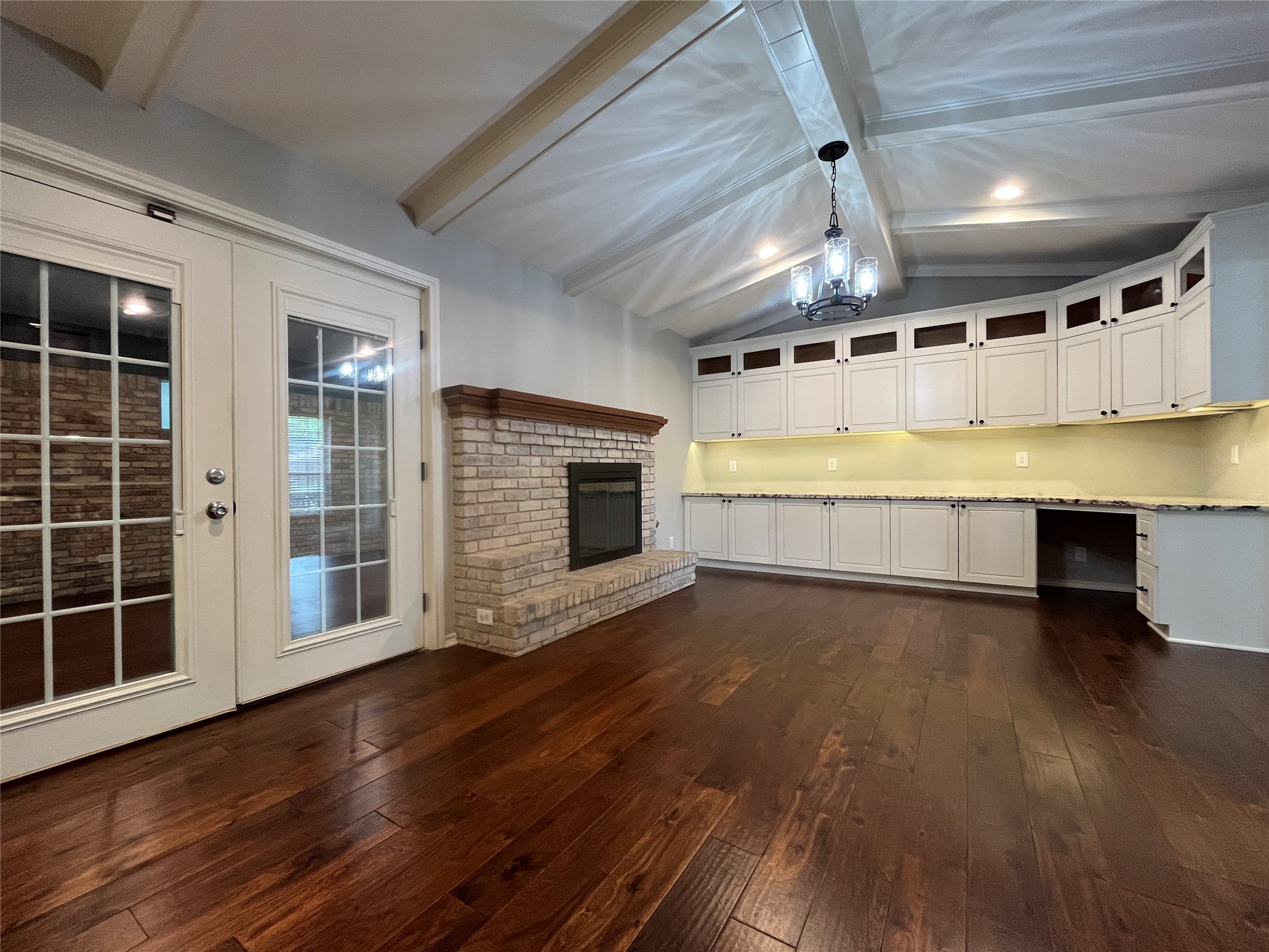 1409 Hillcrest Street Ennis TX 75119