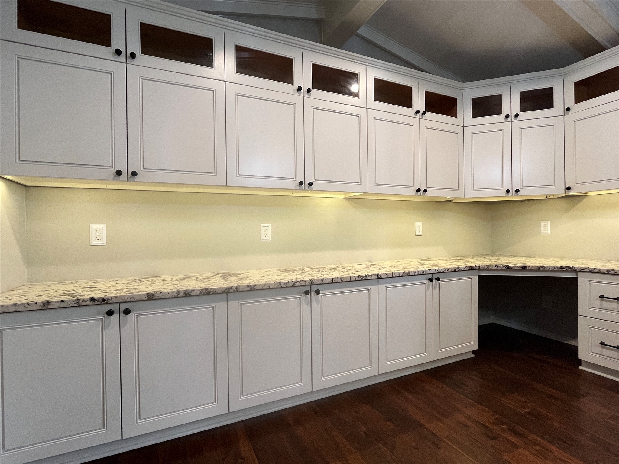 1409 Hillcrest Street Ennis TX 75119