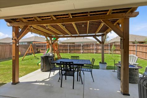229 Abingdon Street Azle TX 76020