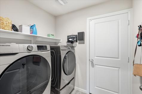 229 Abingdon Street Azle TX 76020