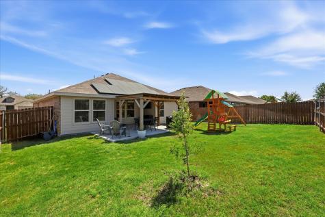 229 Abingdon Street Azle TX 76020