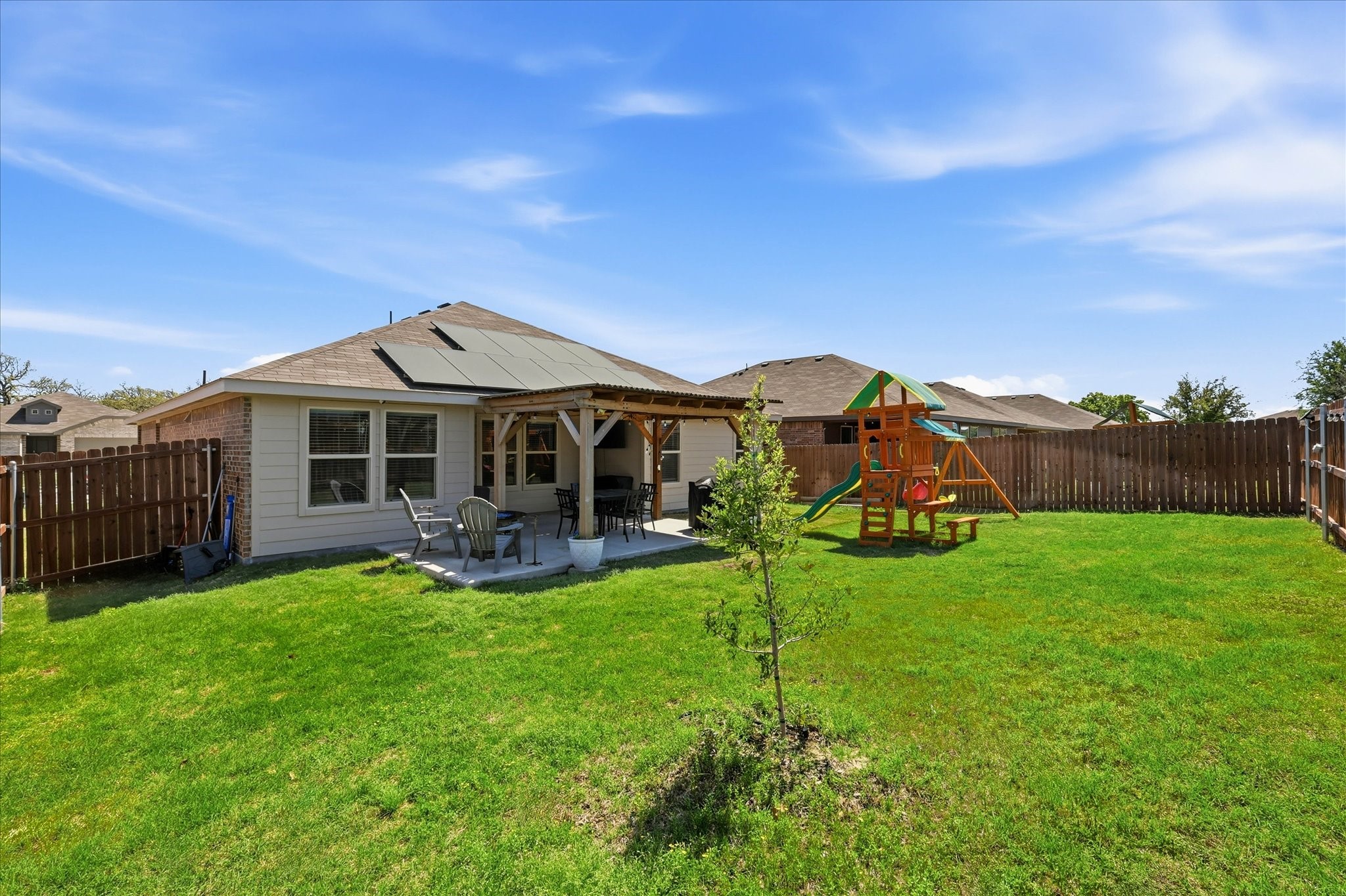 229 Abingdon Street Azle TX 76020