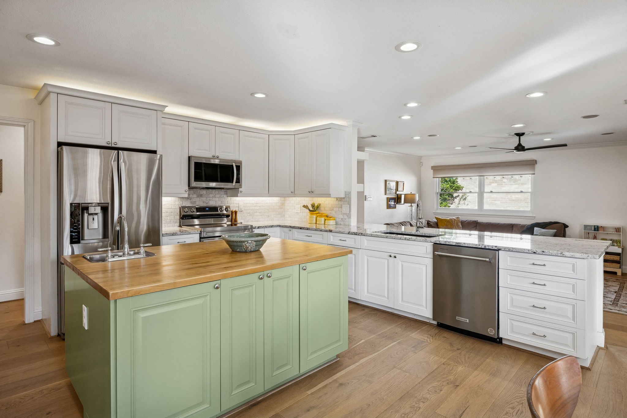 4008 Allencrest Lane Dallas TX 75244