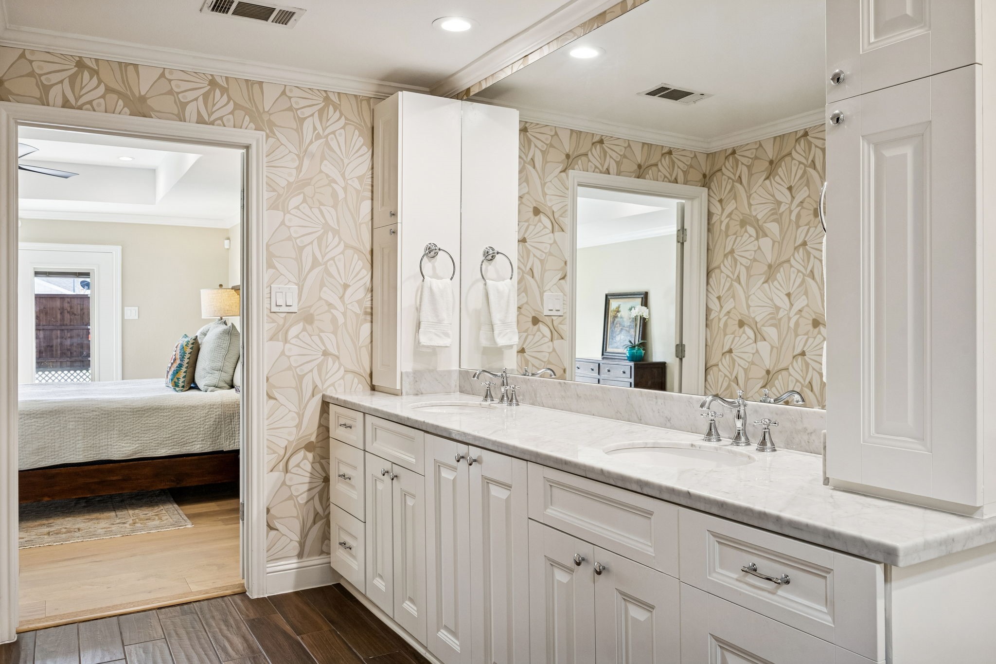 4008 Allencrest Lane Dallas TX 75244