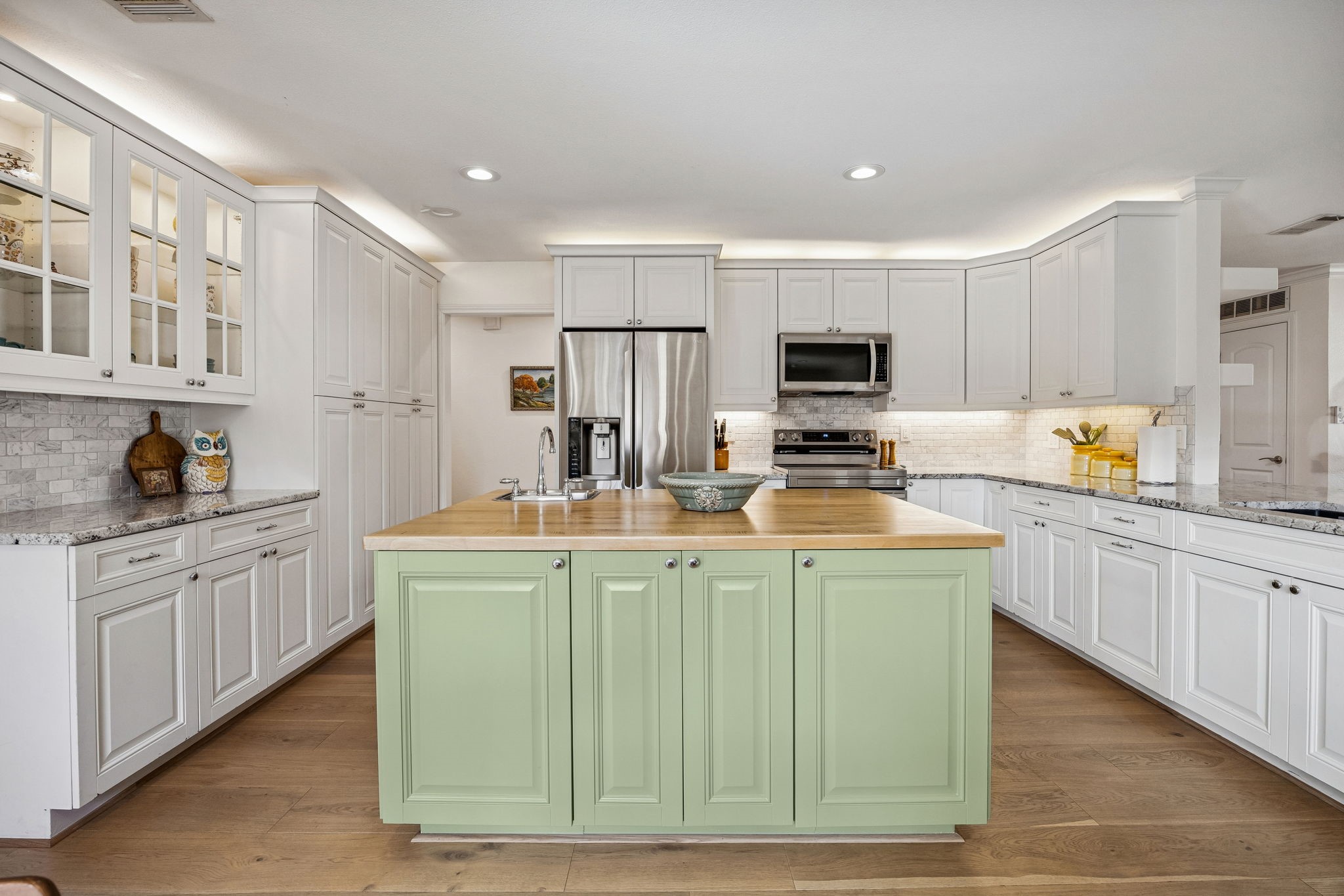 4008 Allencrest Lane Dallas TX 75244