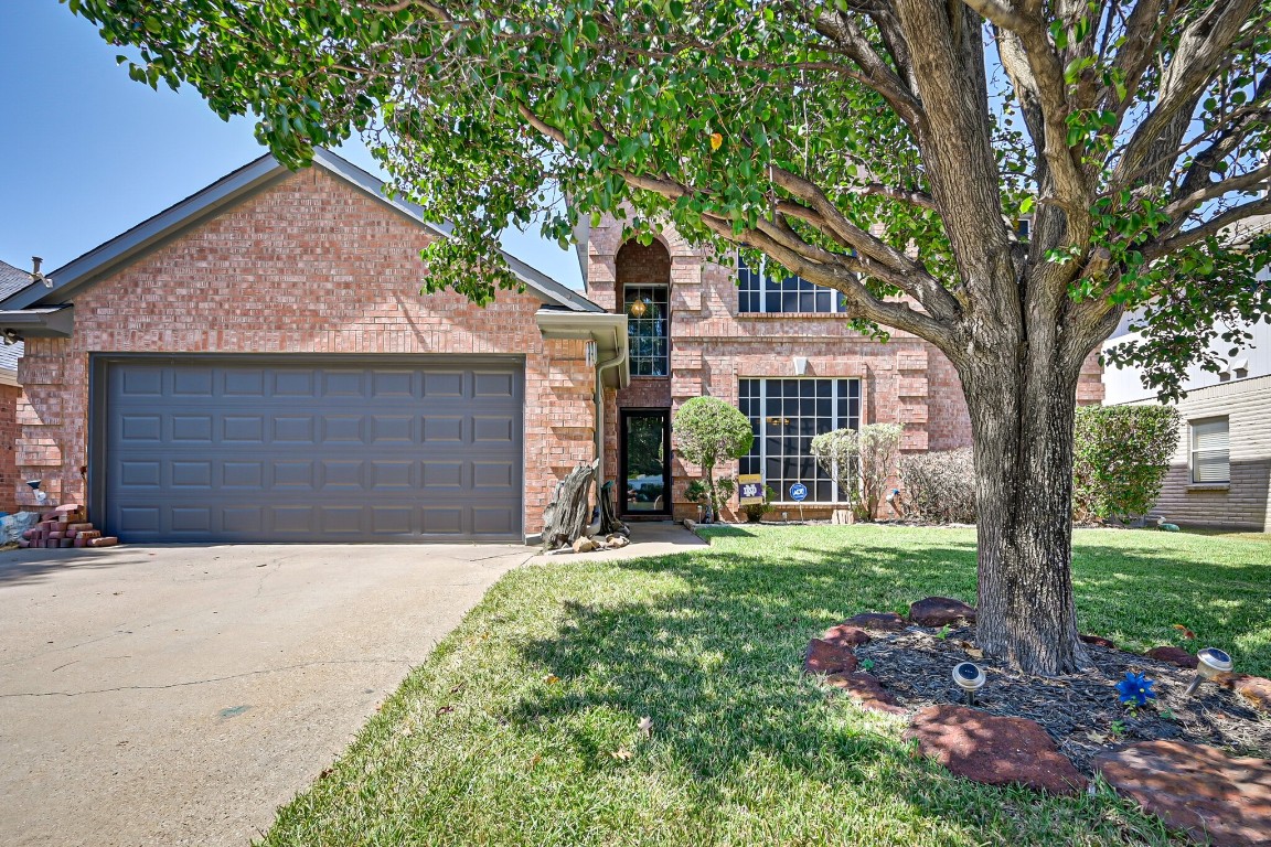 7045 Echo Lake Court Arlington TX 76001
