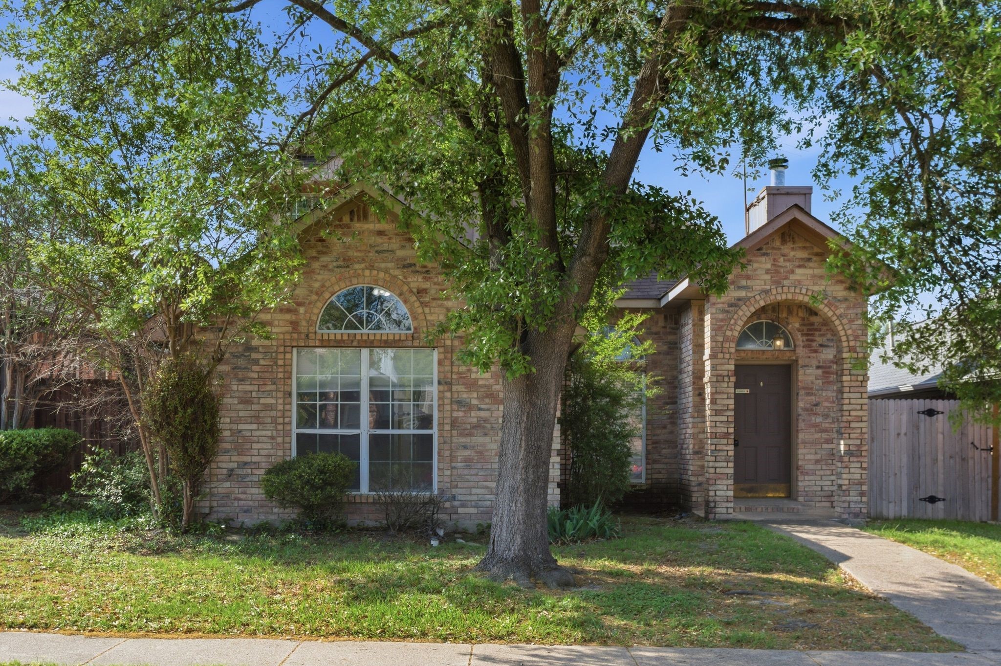 2314 Weatherby Drive Mesquite TX 75181
