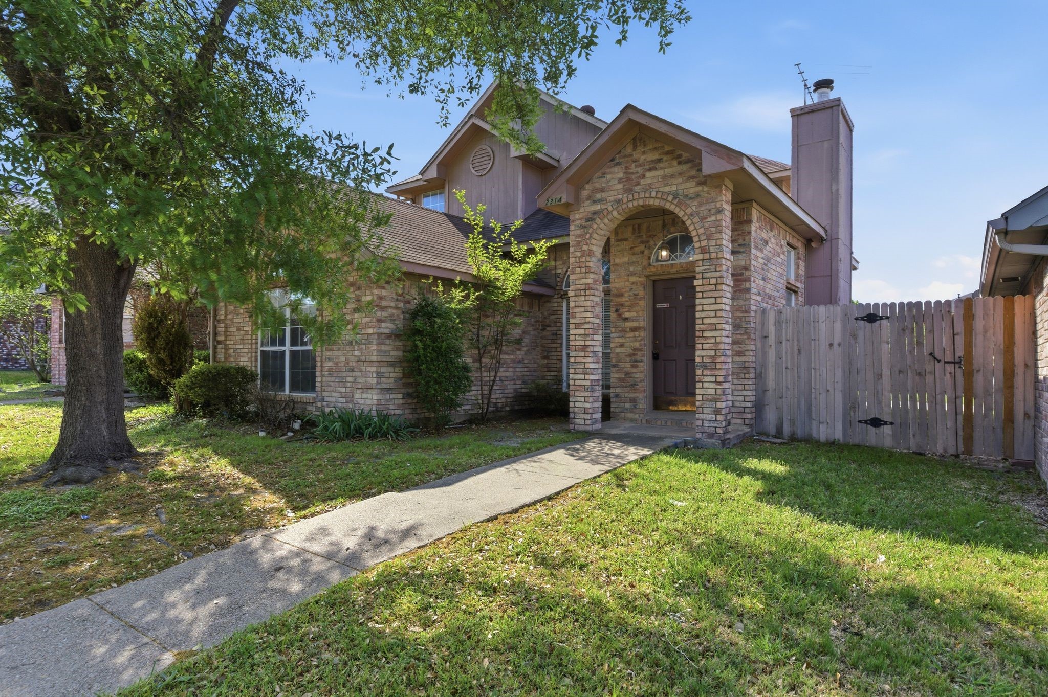 2314 Weatherby Drive Mesquite TX 75181