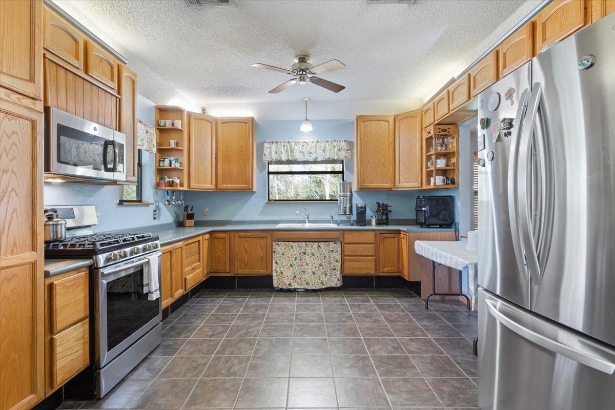 290 Fcr Teague TX 75860
