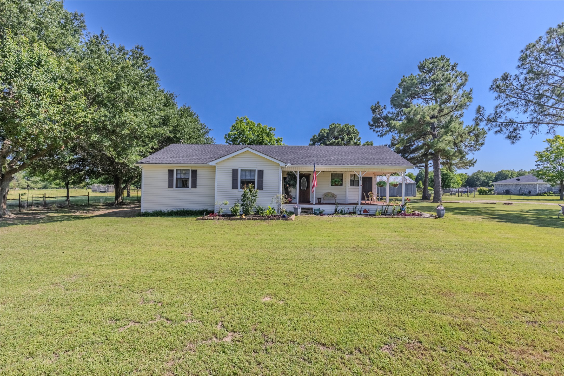 1551 County Road 3327 Greenville TX 75402