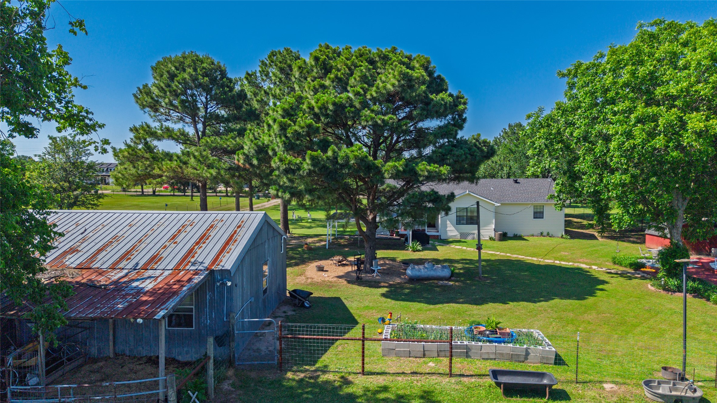 1551 County Road 3327 Greenville TX 75402
