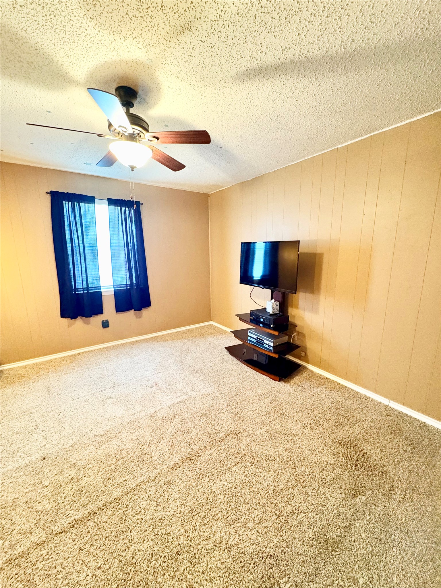 1551 County Road 3327 Greenville TX 75402